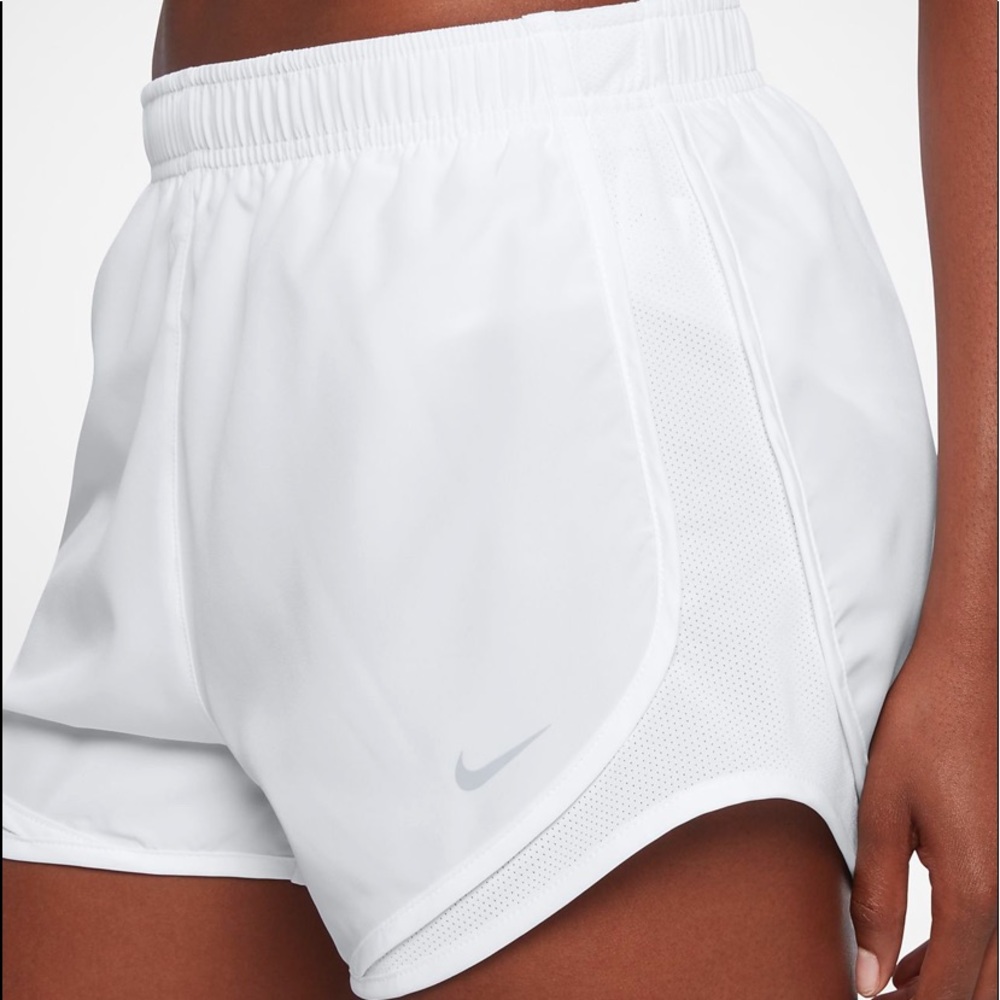 women’s nike tempo running shorts - white